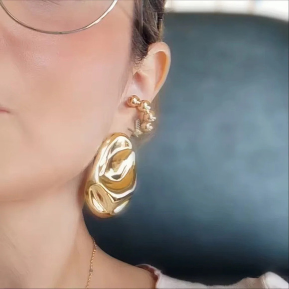 Vintage Gold Geometric 18K Gold Stainless Steel Waterproof Earrings - Picture 7 of 10